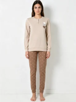A Sette Pigiama lungo da donna in cotone interlock con pantaloni a cuori - sabbia