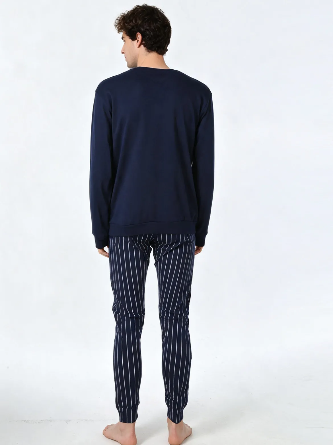 A Sette Pigiama lungo da uomo in cotone interlock con taschino e pantaloni a righe sottili - blu scuro