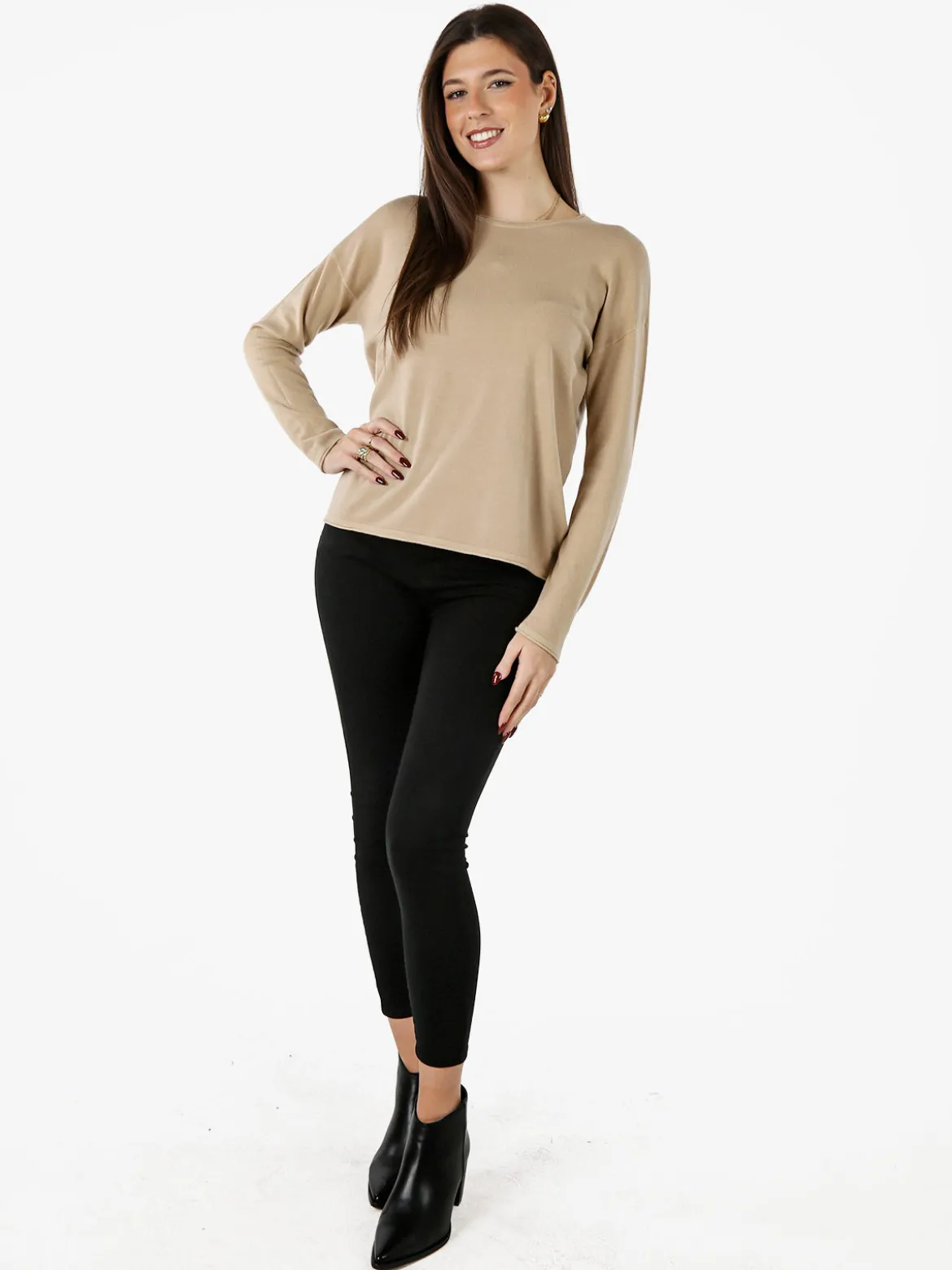 Baci & Abbracci Pullover girocollo da donna in maglia tinta unita - beige
