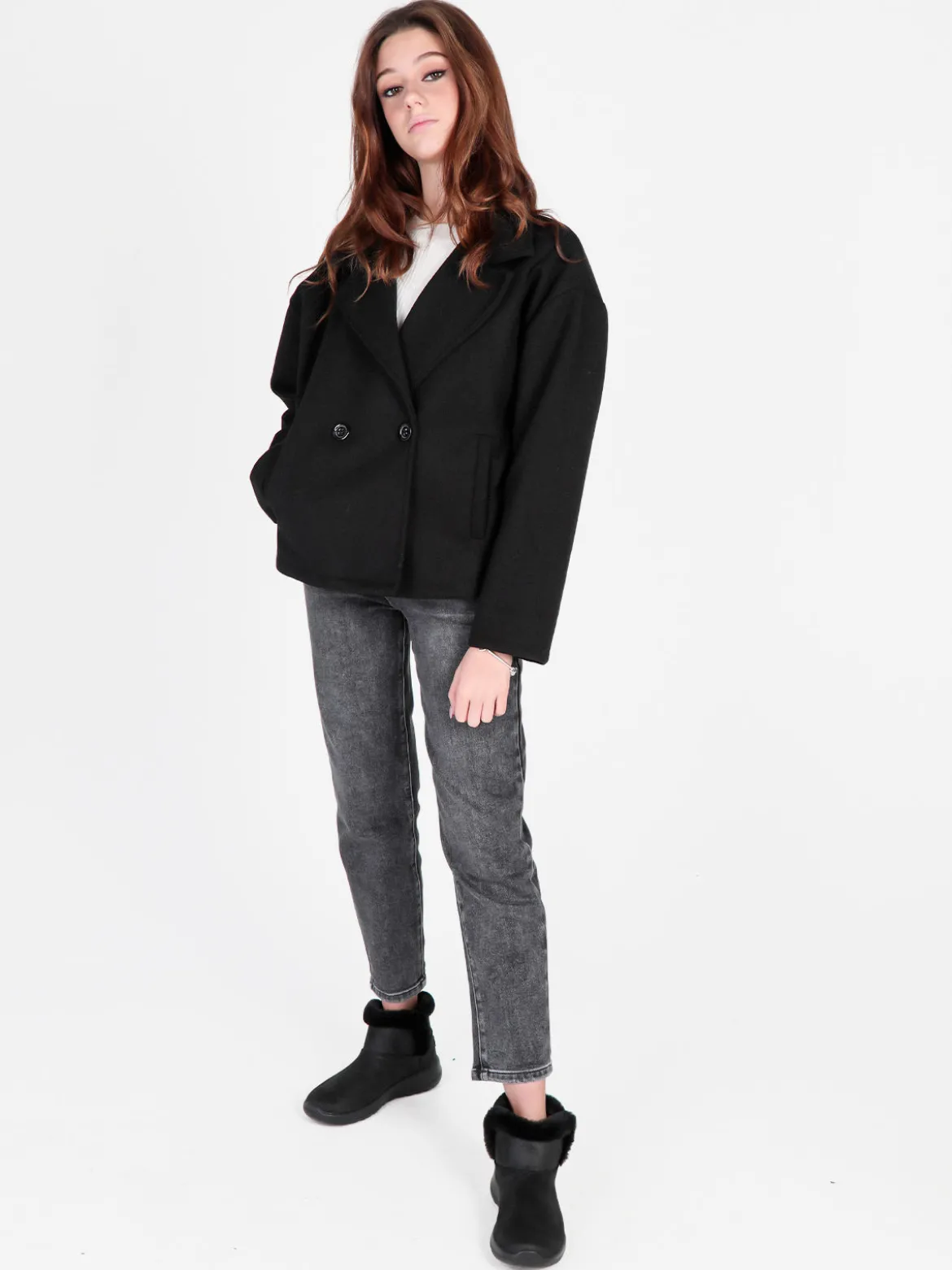 158c Cappotto corto da donna oversize con chiusura doppiopetto