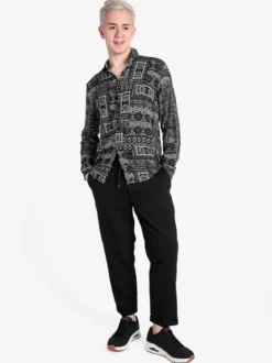 Close-Up Pantaloni casual da uomo con coulisse e risvolto finale