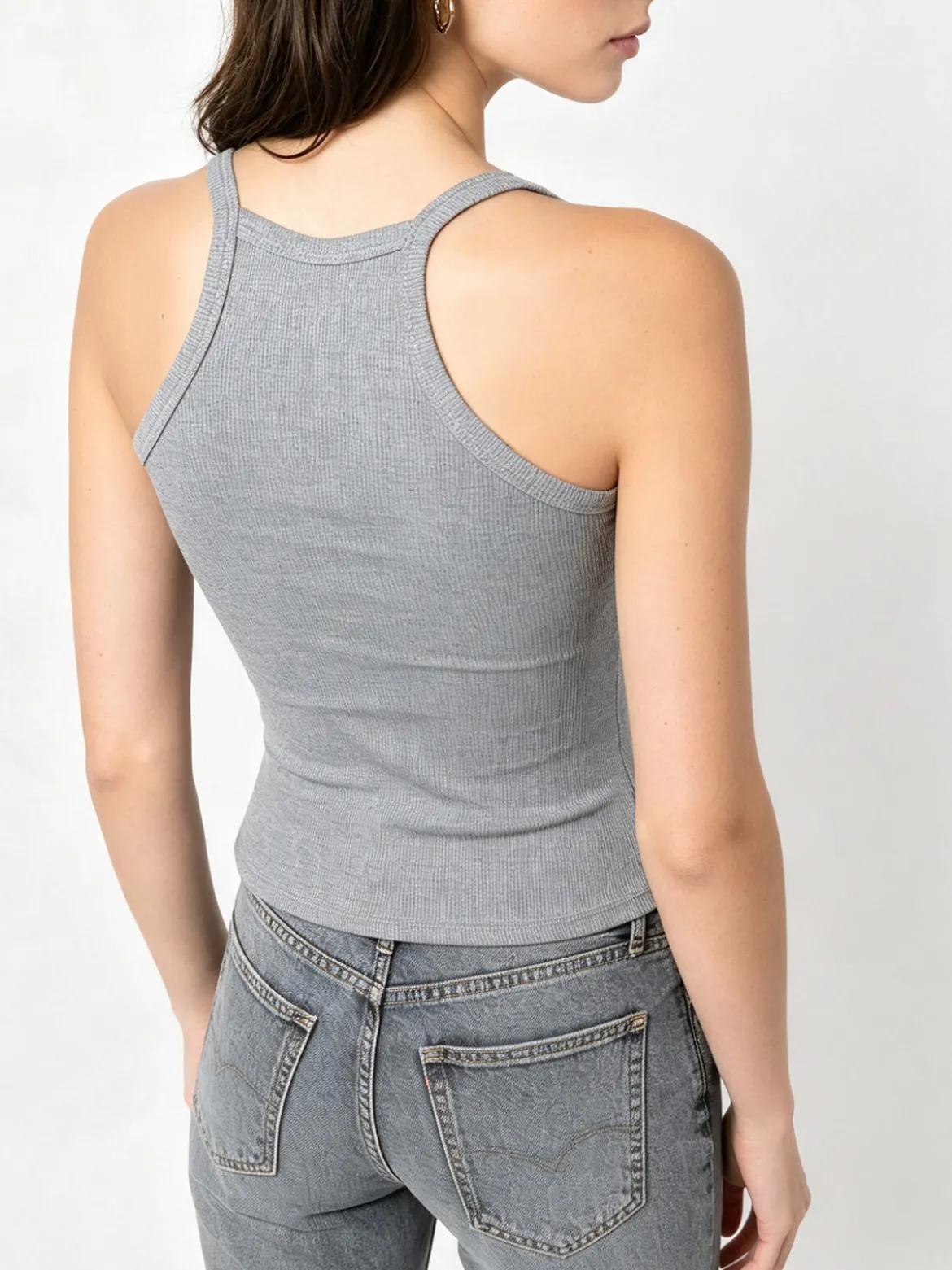 Essenziale Milano Top donna a coste con spalline strette e scollo vogatore - grigio