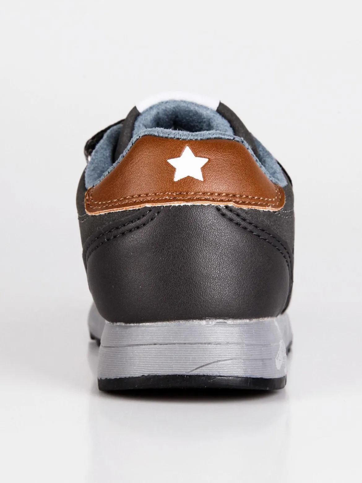 Fred Mello Scarpe sportive con strappi