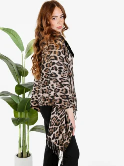 Gian Marco Venturi Mantella donna animalier con scollo in ecopelliccia
