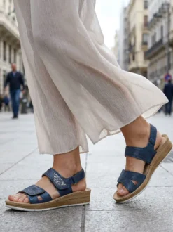 Inblu Sandali donna con zeppa e cinturini a strappo - blu