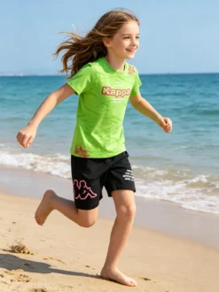 Kappa Completo corto da bambina in cotone con t-shirt e shorts - verde