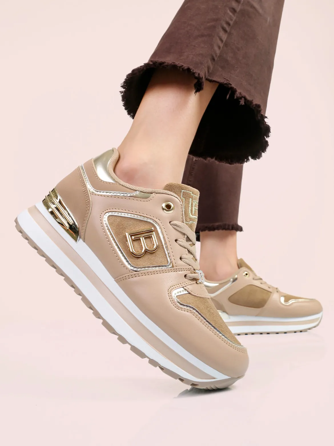 Laura Biagiotti Sneakers donna stringate con platform - cammello