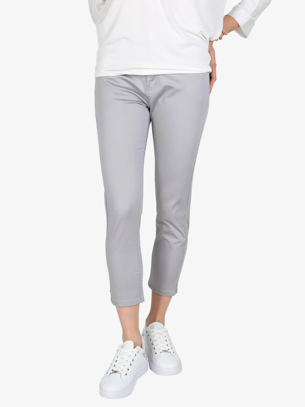 Max & Liu Pantaloni capri donna in cotone con piccolo spacco e strass sul finale