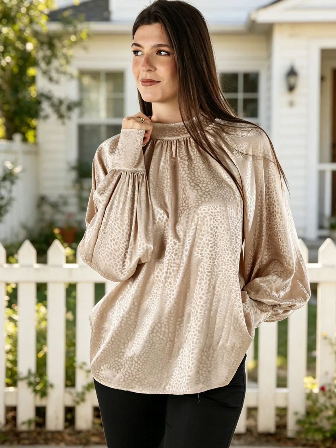 Miss E Co Blusa donna accollata a maniche lunghe linea curvy - nudo