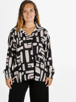 Miss E Co Camicia donna fantasia a maniche lunghe con scollo a V linea curvy - beige