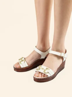 Nakoa Sandali donna in pelle con zeppa e plateau
