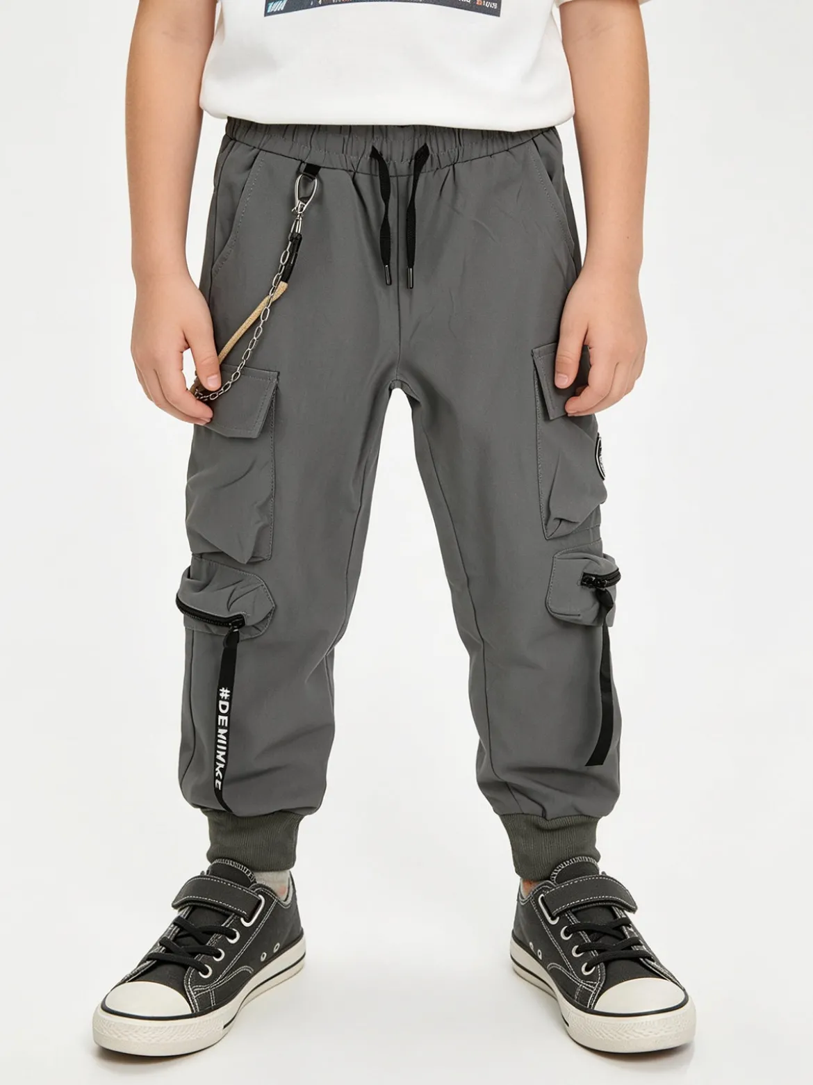 Run Boy Pantaloni cargo da bambino con coulisse e catena decorativa - fango