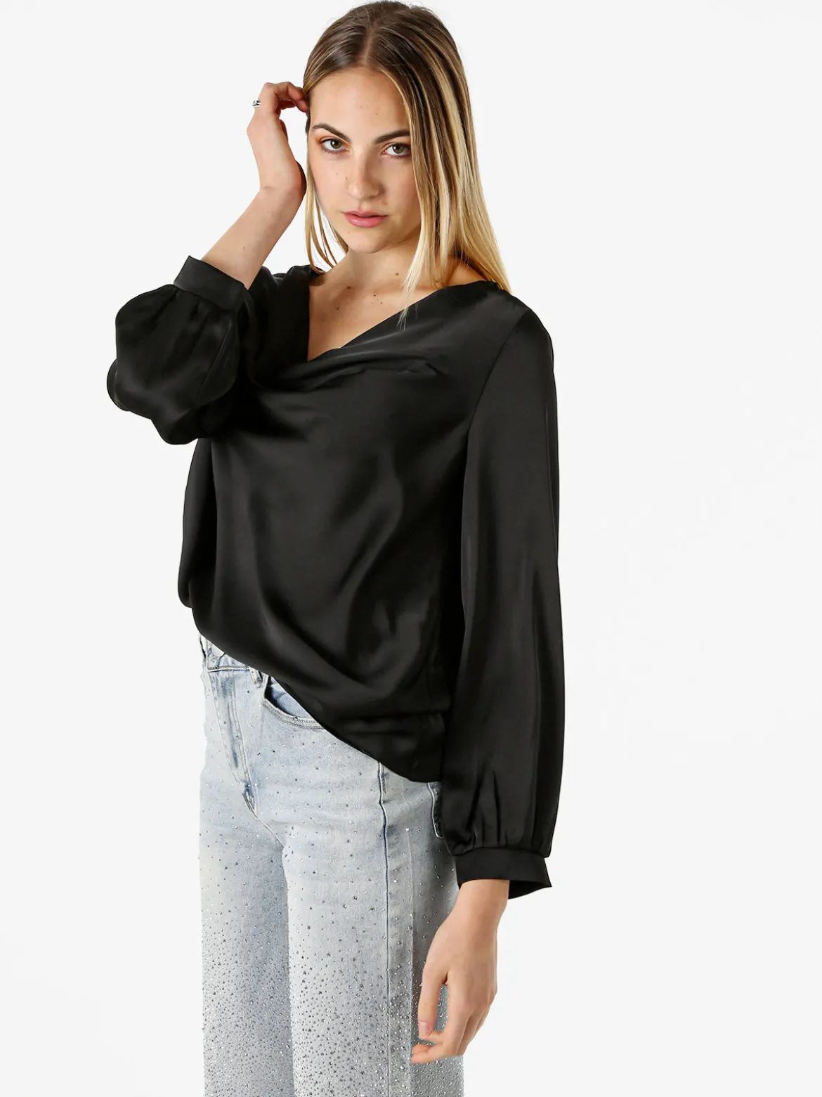 Solada Blusa donna a maniche lunghe in tessuto simil raso con scollo a cascata - nero