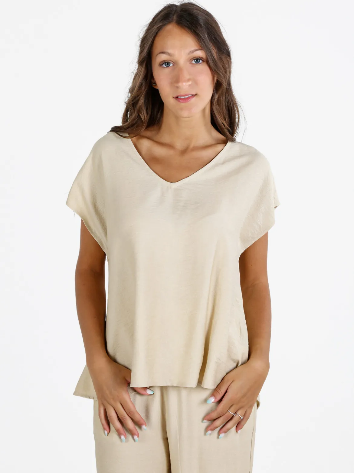 Solada Blusa donna senza maniche con scollo a V - beige