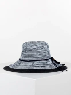 Solada Cappello con nastrino e nappine