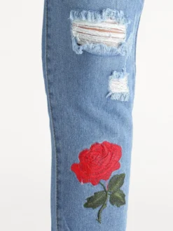 Solada Jeans boyfriend strappati con ricami fiorati