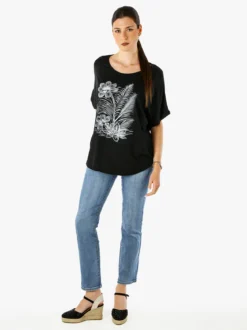 Solada Maxi t-shirt donna in viscosa con stampa fiori e dettagli micro borchie - nero
