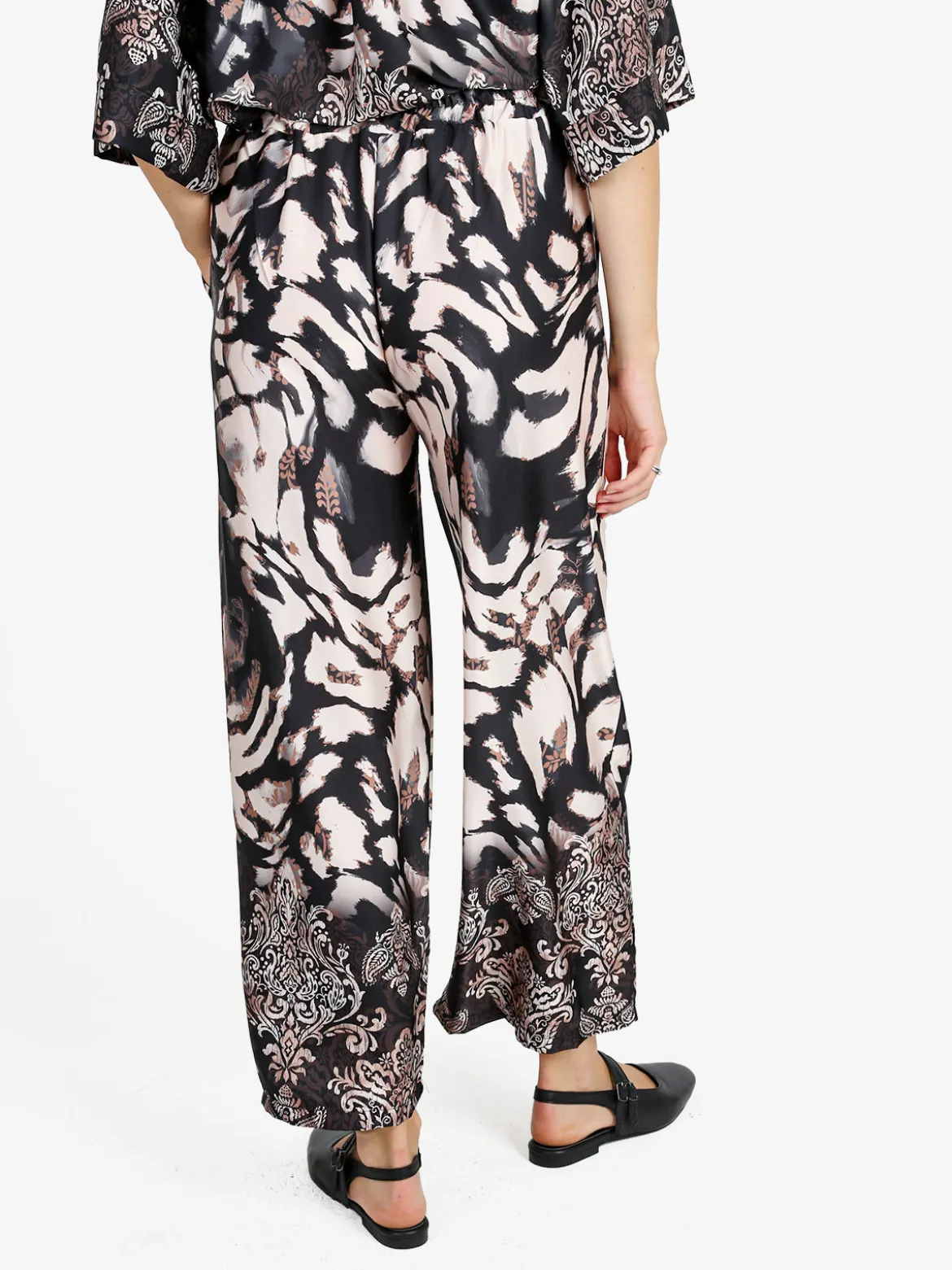 Solada Pantaloni donna effetto raso con stampe - nero