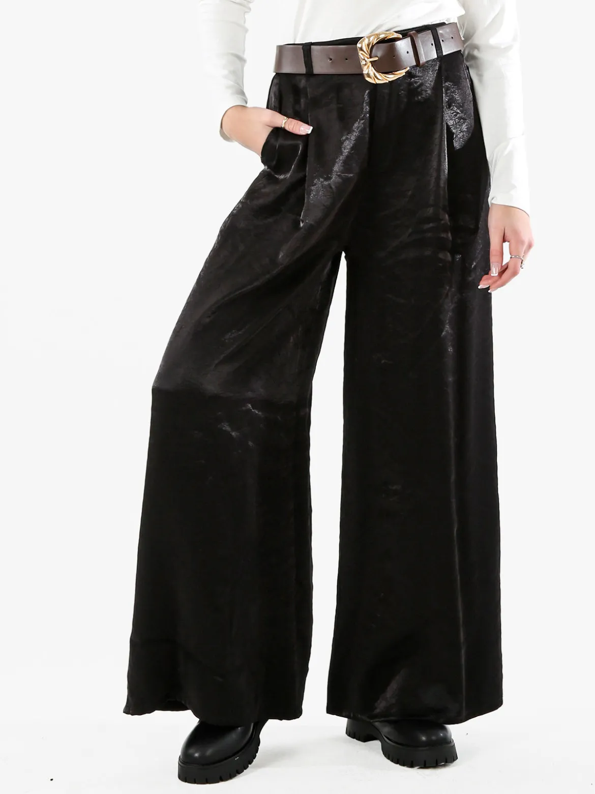 Solada Pantaloni donna leggeri a palazzo in tessuto cangiante - nero