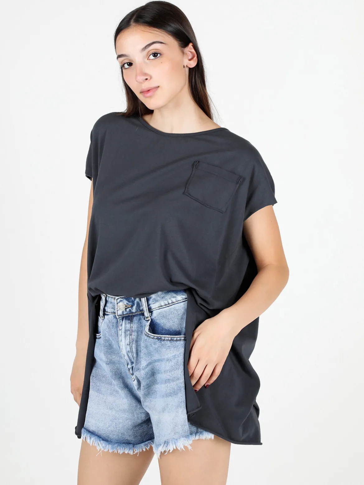 Solada T-shirt donna oversize con taschino