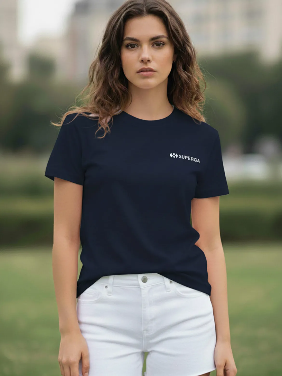 Superga T-shirt girocollo da donna in cotone con logo - blu scuro