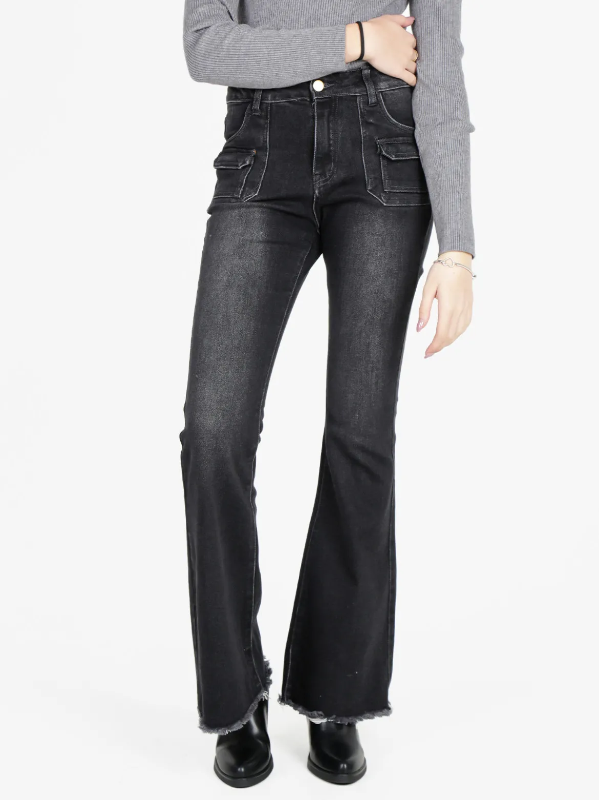 Vale Denim Jeans donna con tasche in vita e finale a zampa sfrangiato