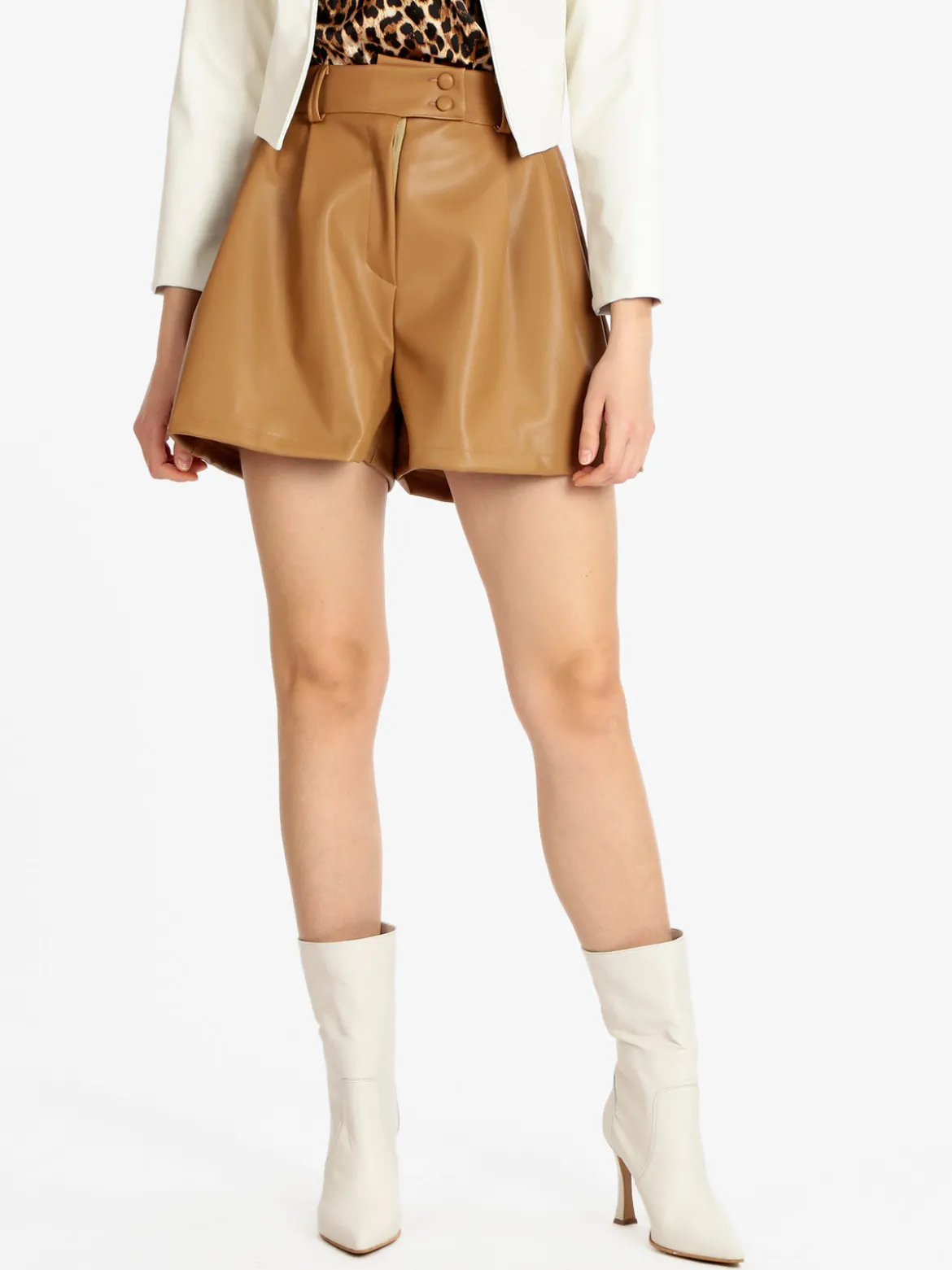 Vanita Shorts da donna in ecopelle
