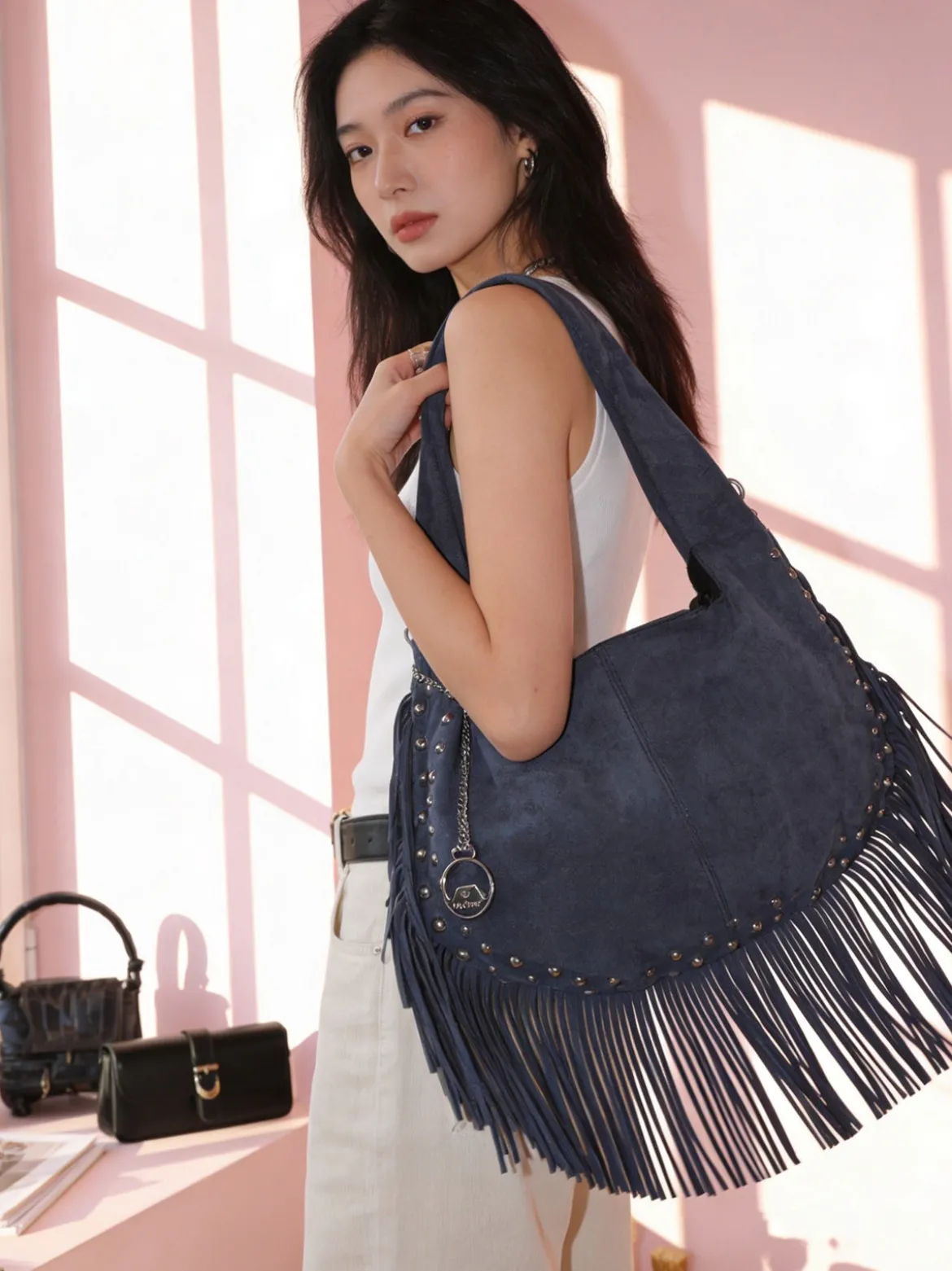 You Young Coveri Borsa a spalla da donna con frange e borchie - blu scuro